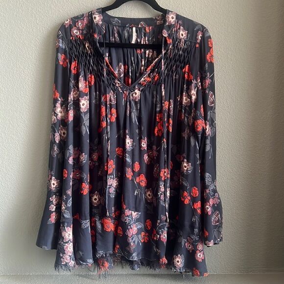 Free People - Picture 2 of 6